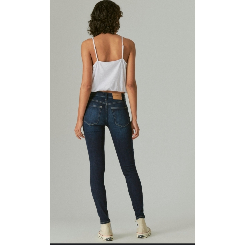 High-Rise Dark Blue Skinny Jeans - Women